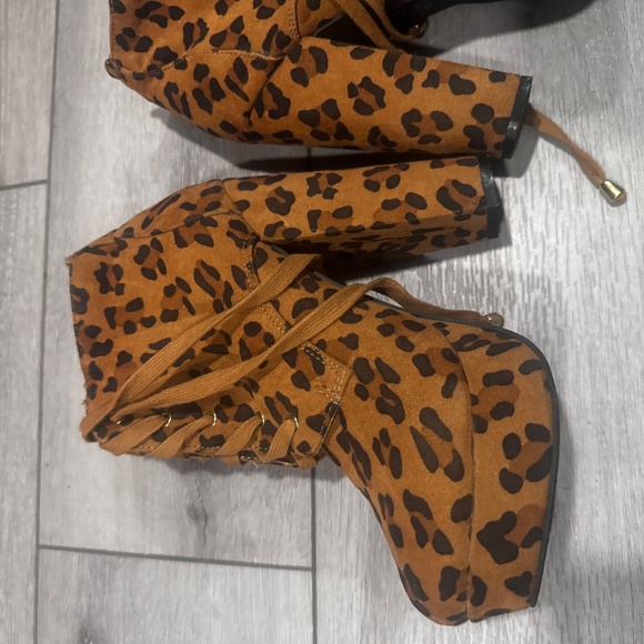 CHEETAH BOOTIES - Picture 9 of 9